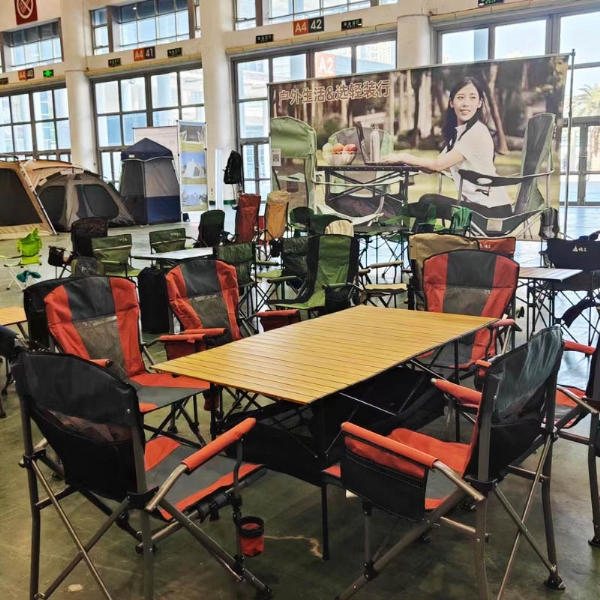 户外装备：野营装备、车载装备、自驾装备、徒步装备